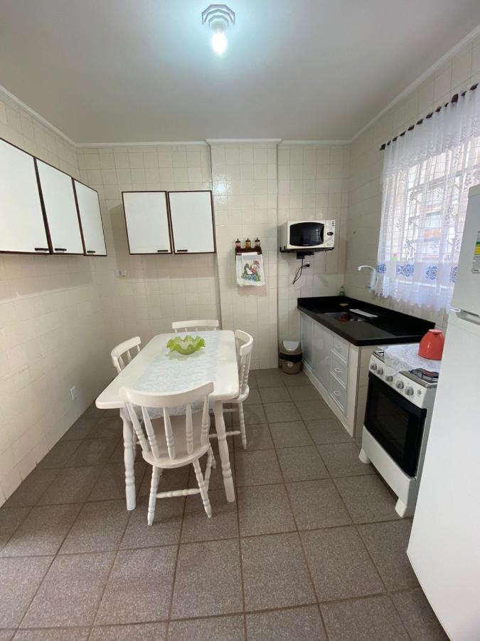 Apartamento Com Estacionamento, Wi-Fi, Ar Condicionado A 300 Metros Da Praia Da Enseada No Guaruja. Экстерьер фото