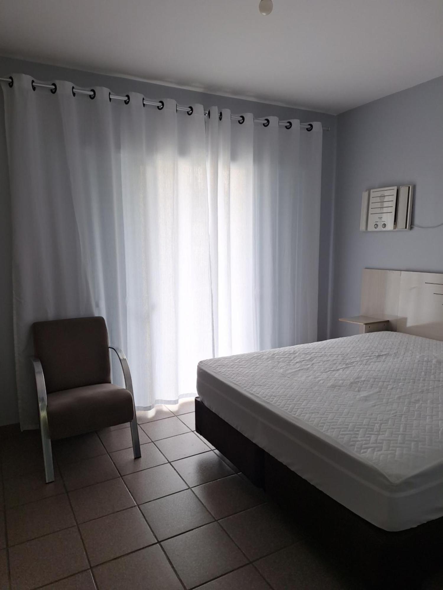 Apartamento Com Estacionamento, Wi-Fi, Ar Condicionado A 300 Metros Da Praia Da Enseada No Guaruja. Номер фото